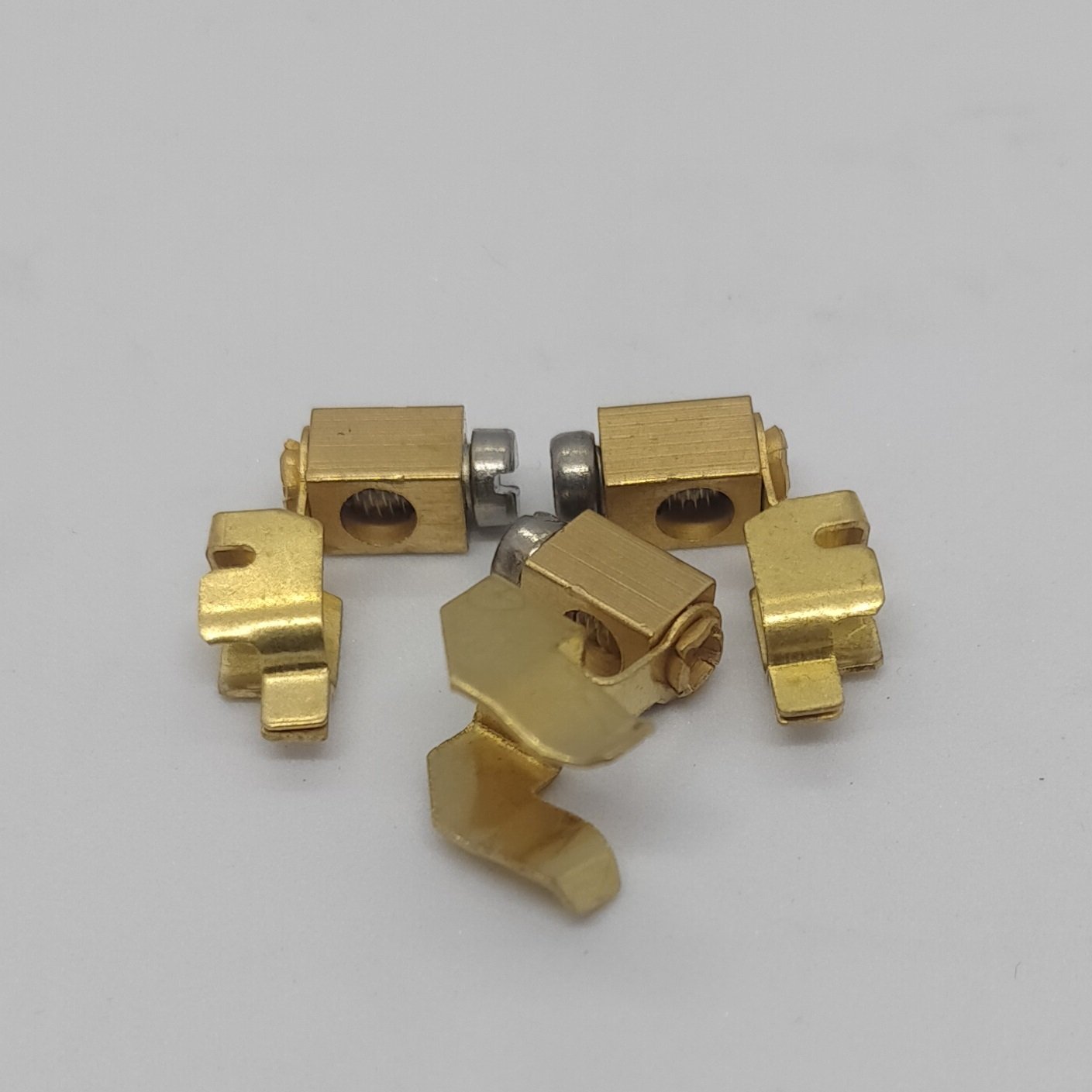 BIS approved 3pin socket with brass sheet components and SS screws